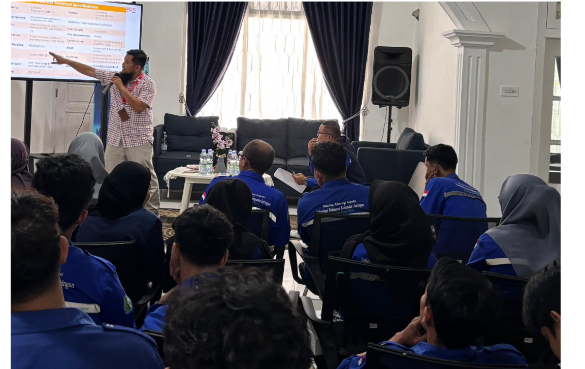 Mahasiswa Program Studi Rekayasa Teknologi Komputer Jaringan, Kunjungi Asosiasi Penyelenggara Jasa Internet Indonesia