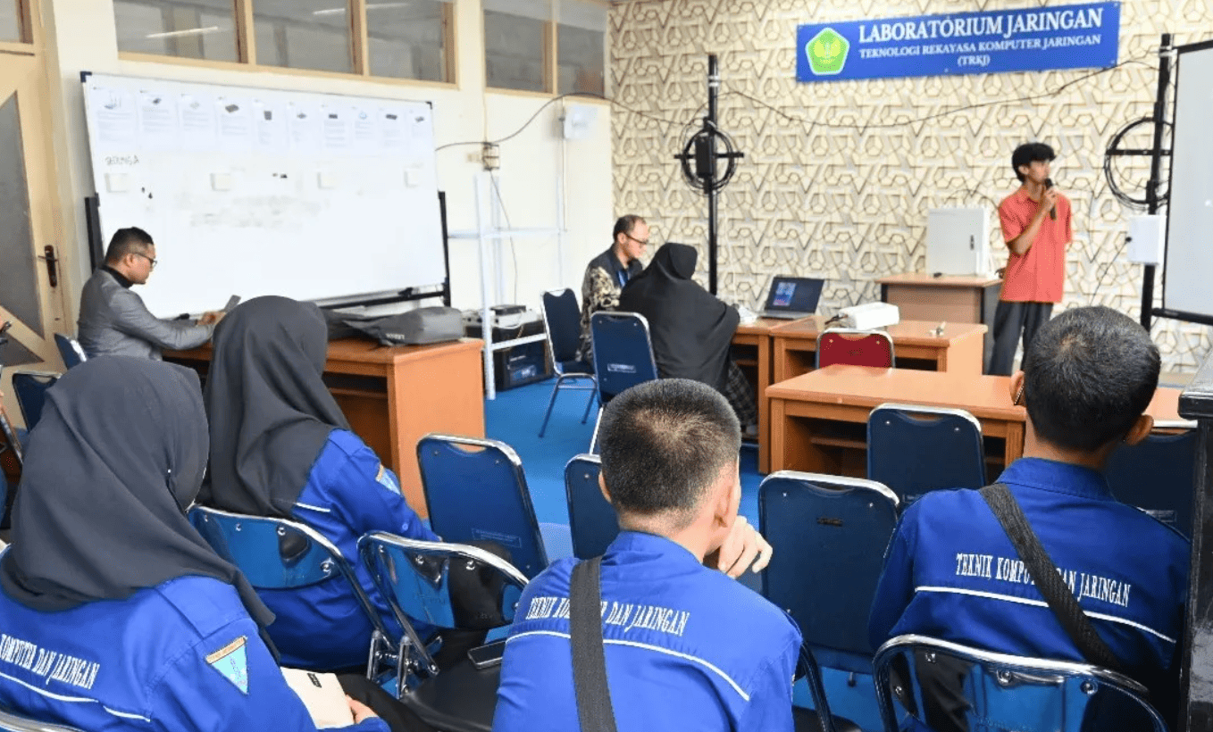 Prodi TRKJ FTI UBH, Gelar Berbagai Lomba dan Perkuat Kerjasama Dengan Sekolah Mitra