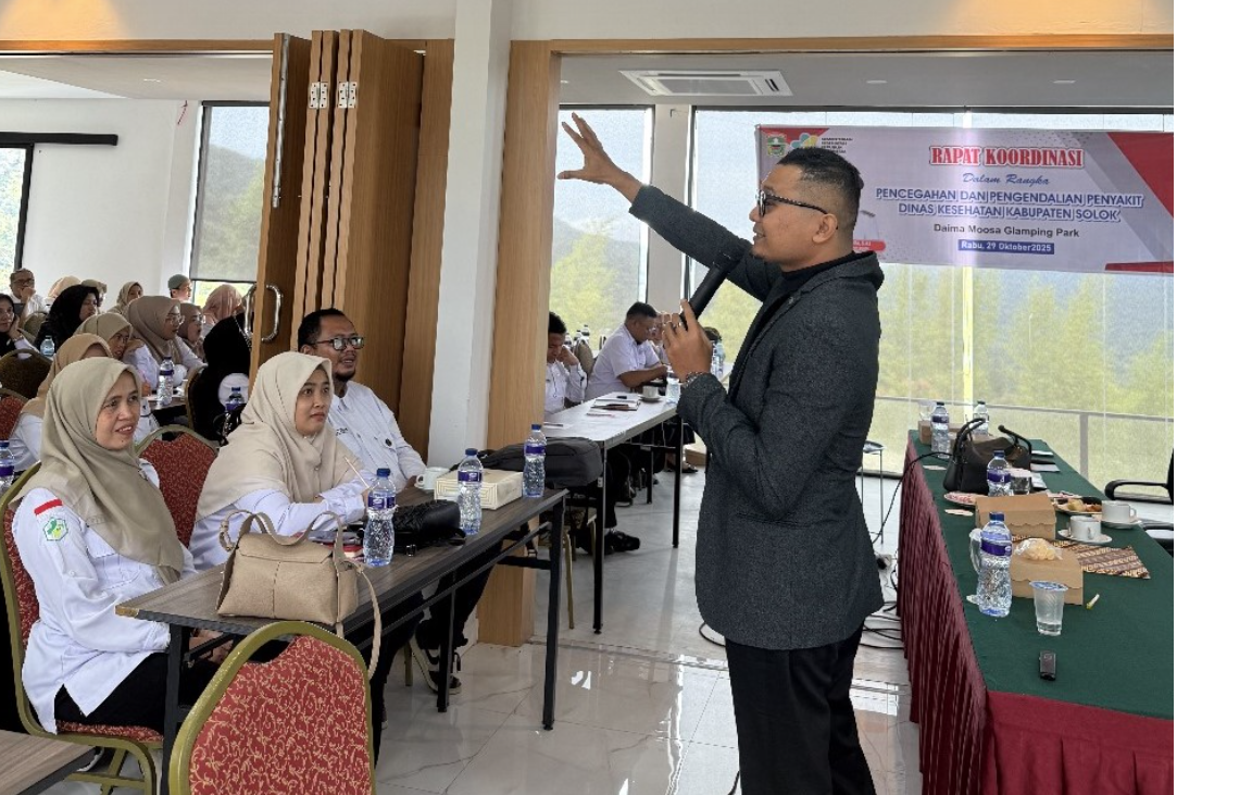 Dosen TRKJ Universitas Bung Hatta Ajak Tenaga Kesehatan Solok Bangun Komunikasi Menyembuhkan di Era Digitalisasi